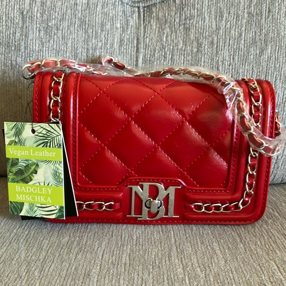 Badgley Mischka Handbags - Badgley mischka crossbody bag